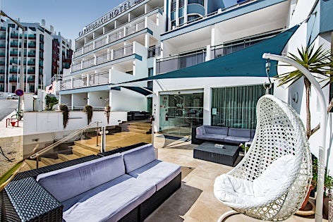 Carvi Beach Hotel